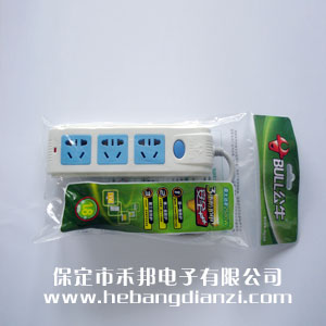 带线插(chā)座5孔-3